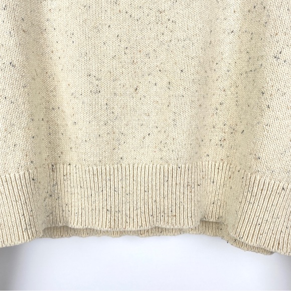 The North Face Crestview 1/4 Zip Sweater - Picture 4 of 8